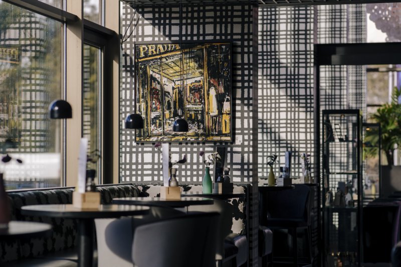 Lobby Bar