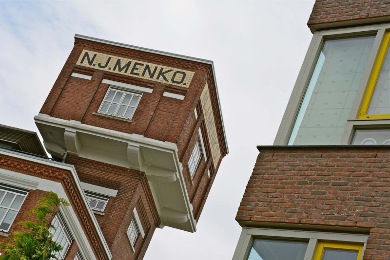 Menko complex