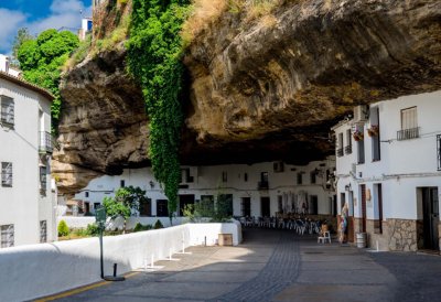 Setenil de las Bodegas fietsvakantie